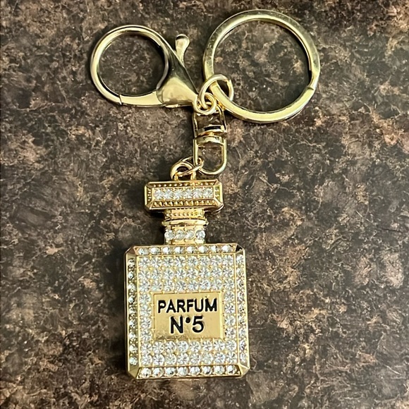 Parfum No. 5 Keychain - Picture 2 of 3